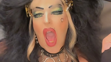 shemale fucks shemale